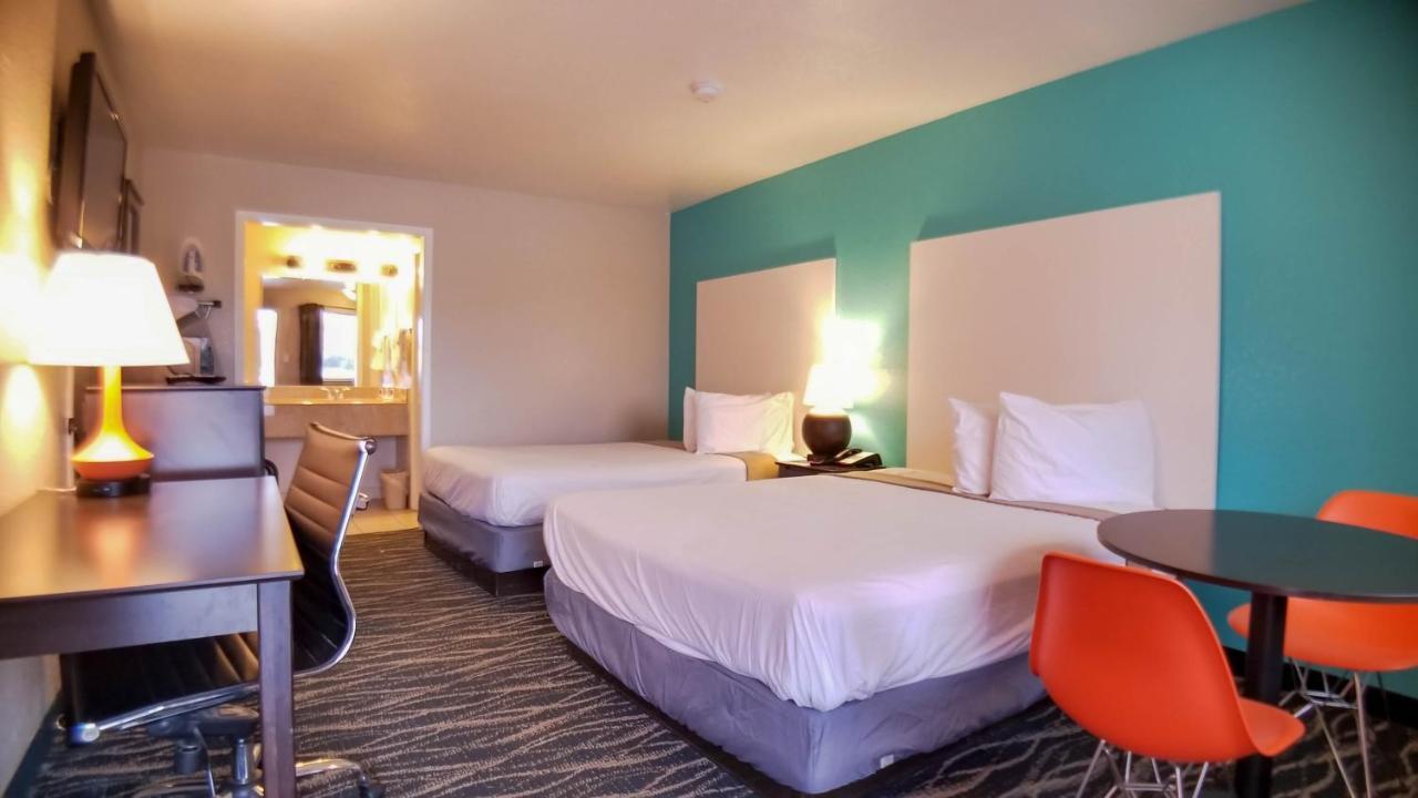 Howard Johnson By Wyndham Houston Hobby Airport エクステリア 写真