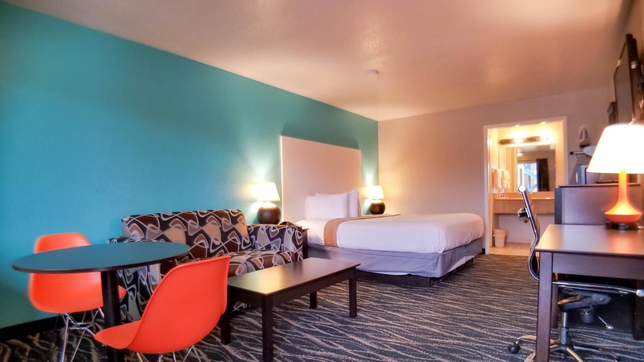 Howard Johnson By Wyndham Houston Hobby Airport エクステリア 写真