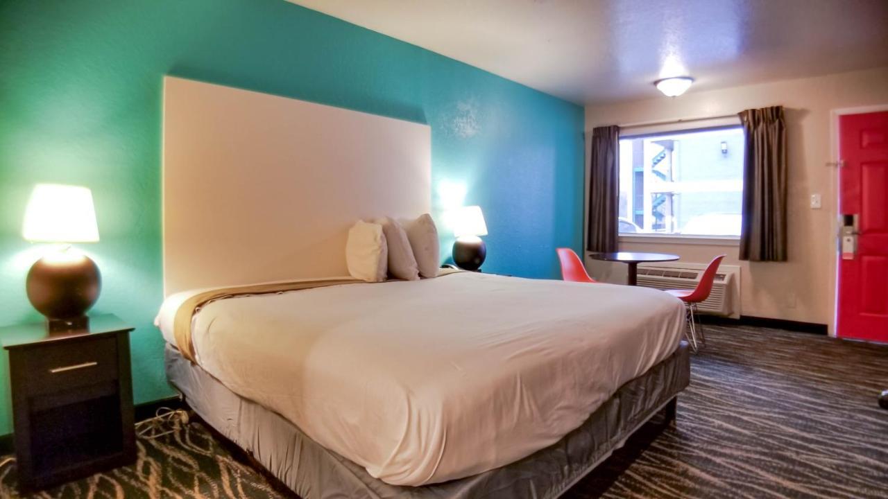 Howard Johnson By Wyndham Houston Hobby Airport エクステリア 写真